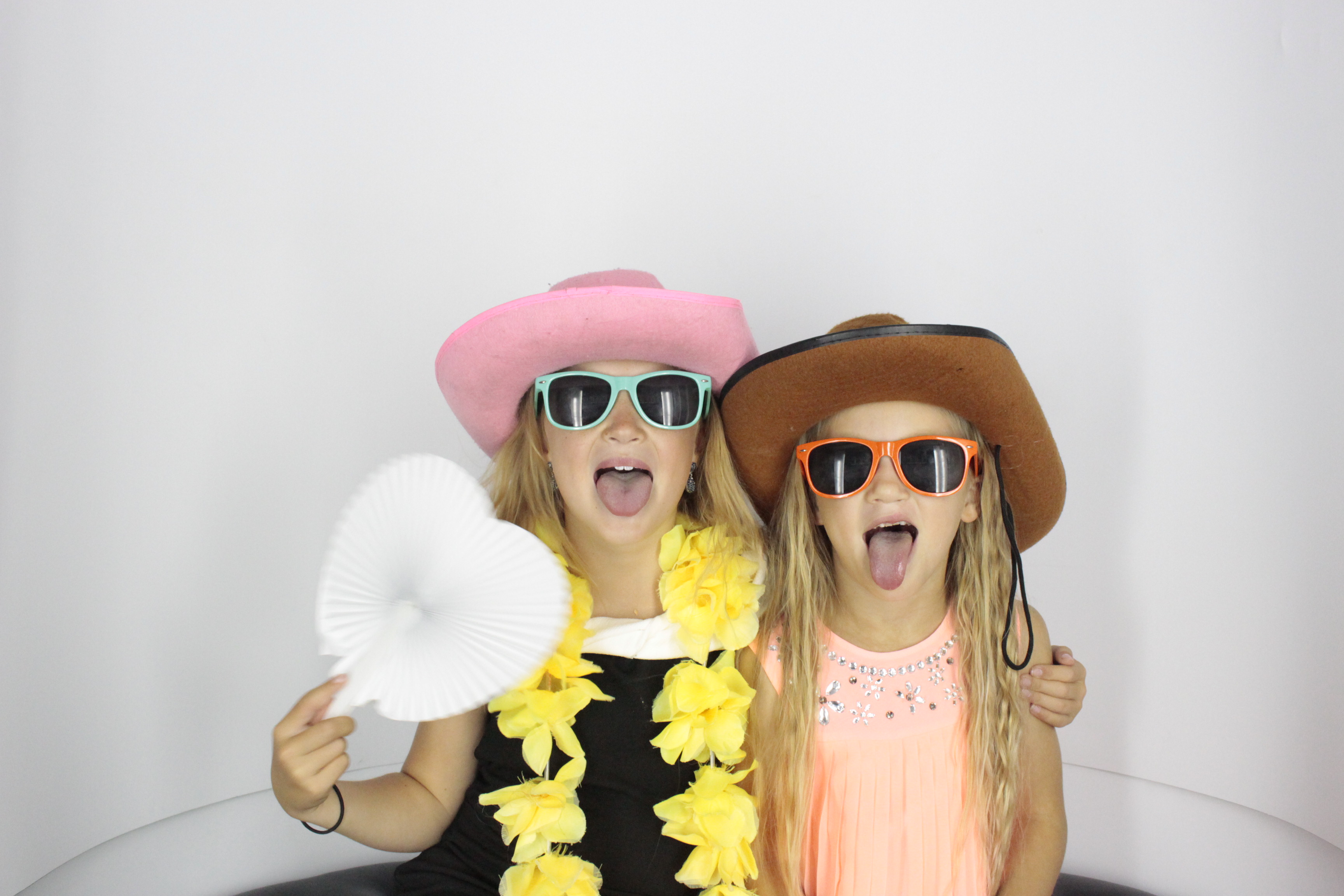  Heather & Daniel's Wedding | View more photos from the event at gallery.myphotoboothexperience.co.uk/u/MyPhotoBoothExperienceLtd/Heather-Daniels-Wedding